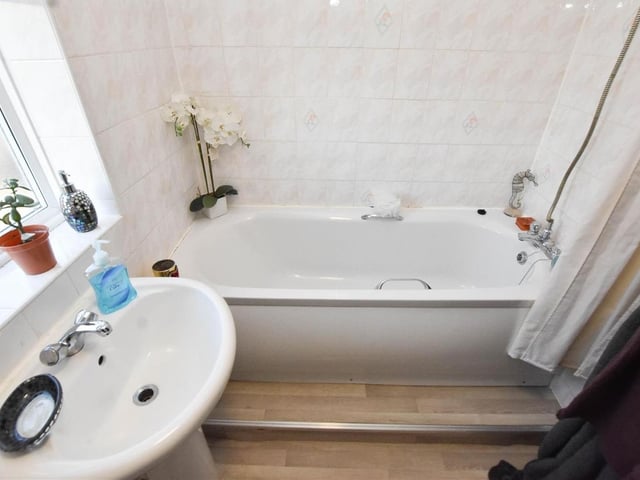 Sorrel Close, £239,950, from Zoopla