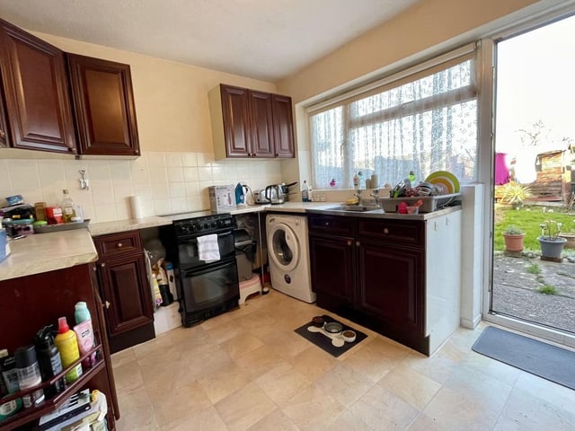 Elderwood Close, £250,000, from Zoopla