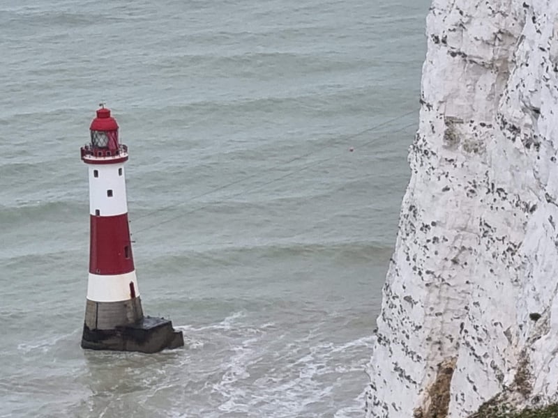 Beachy Head lighthouse, by Juhász Eszter. SUS-210917-112140001
