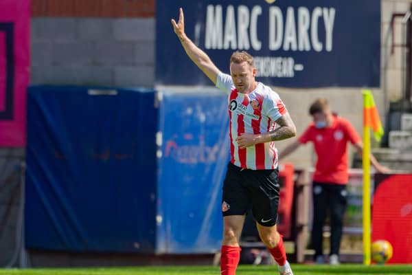 Aiden McGeady celebrates after converting a penalty to make it 1-0 Sunderland. Picture: SNS
