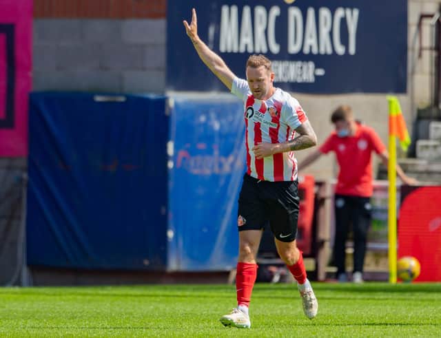 Aiden McGeady celebrates after converting a penalty to make it 1-0 Sunderland. Picture: SNS