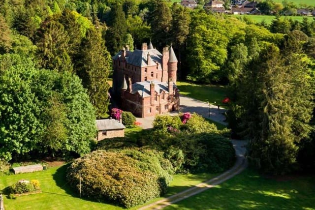 Just a mile away from the twon centre of Blairgowrie, in pretty Perthshire, Druidsmere is 19th century castellated house with four cottages set on around 31 acres of land. Inside there are 11 bedrooms, 9 bathrooms and 4 public rooms. Outside the property includes a loch, a former walled garden, and woodland. For golfers, the Blairgowrie course is right next door. It's on the market for offers over £1.5 million.