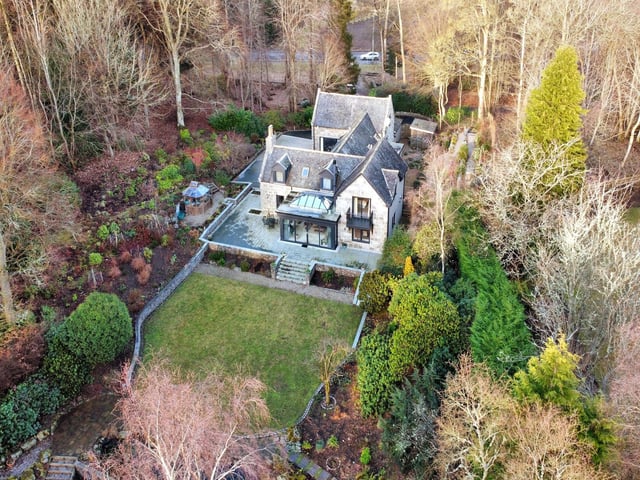 Exterior: Beaconhill Cottage offers one and a quarter acres of secluded and mature garden grounds.
Contact: Aberdein Considine