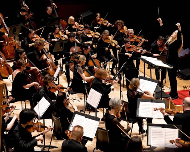 Eímear Noone and the Royal Scottish National Orchestra PIC: RSNO