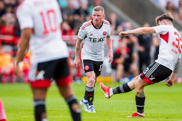 Matty Kennedy fires in Aberdeen's third with a free-kick. (Photo by Roddy Scott / SNS Group)