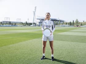 Caroline Weir shows off her Glen's SFWA Women's International Player of the Year.