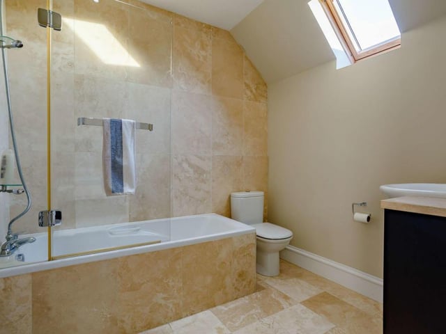 Bedroom 2 en-suite.