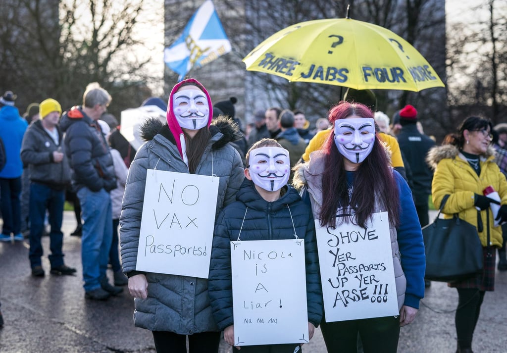 Anti-lockdown protest in pictures: Over a thousand turn out in Glasgow to protest Covid rules in Scotland
