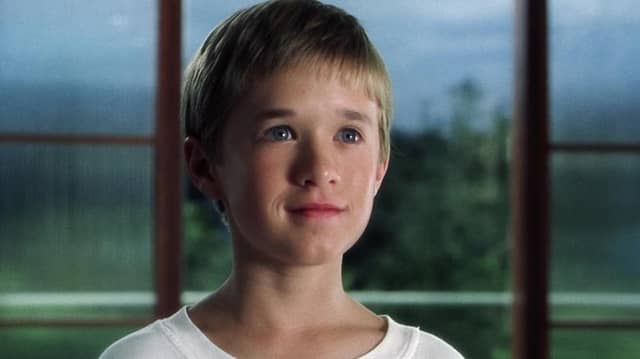 Haley Joel Osment stars in AI: Artificial Intelligence.