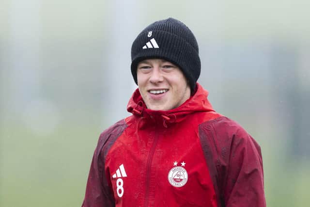 Two Italian clubs are reportedly keen on out-of-contract Aberdeen player Connor Barron.