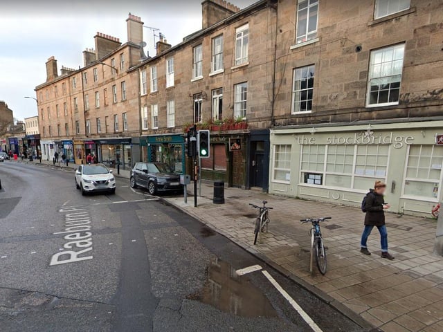 Pubs, restaurants, cafes, takeaways, quirky shops, and if you feel the need, you're not far from a peaceful walk through Inverleith Park.