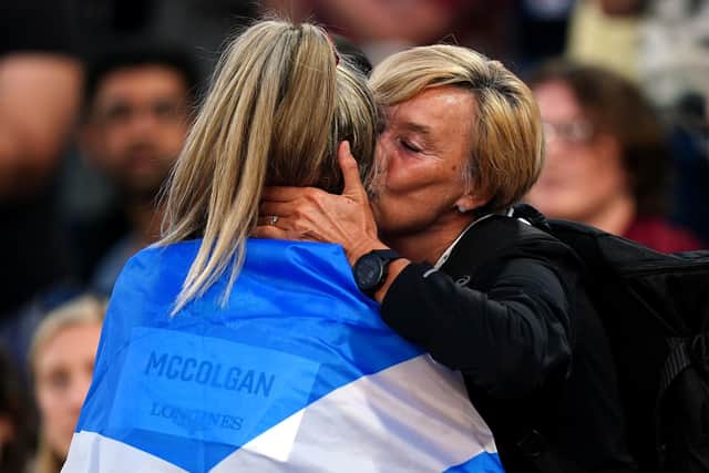 Eilish McColgan celebrates with her mother Liz McColgan after winning the Women's 10,000m Final