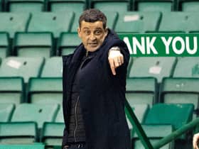Hibs manager Jack Ross gets his point across during his side's Betfred Cup victory over Dundee.  Photo by Paul Devlin / SNS Group