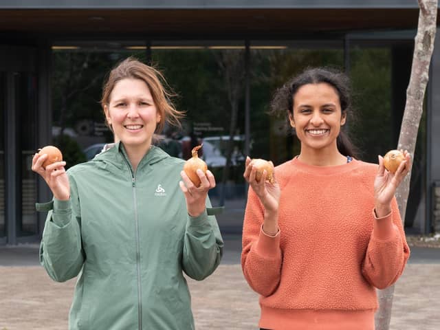 The HUID start-up is creating compostable packaging, using onion waste – nature’s own form of packaging.