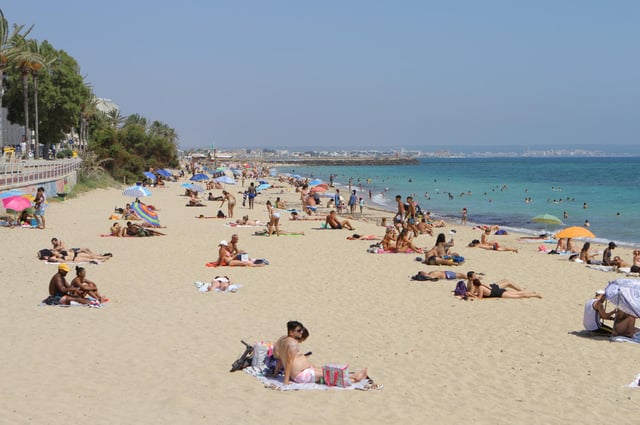 People socially distancing on Palma's City Beach. Picture: Ruairidh Mason