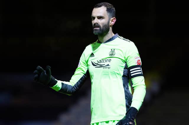 Joe Lewis in action for Aberdeen against Motherwell last month. He wants to finish his career at the Pittodrie club  (Photo by Alan Harvey / SNS Group)