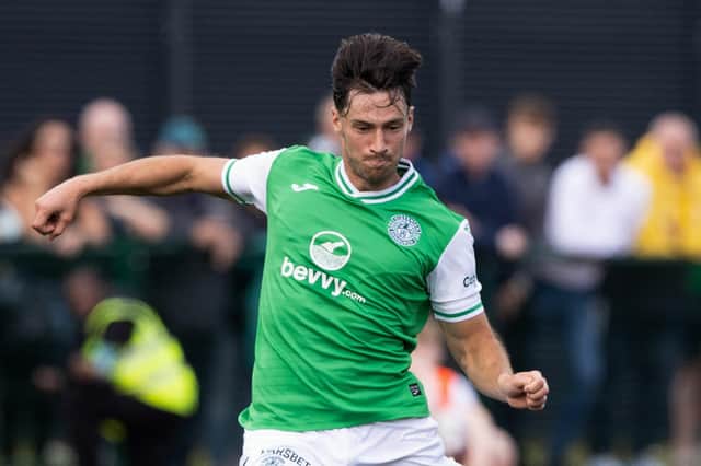 Joe Newell's goal in stoppage time gives Hibs hope going into the second leg against Inter Club d'Escaldes.