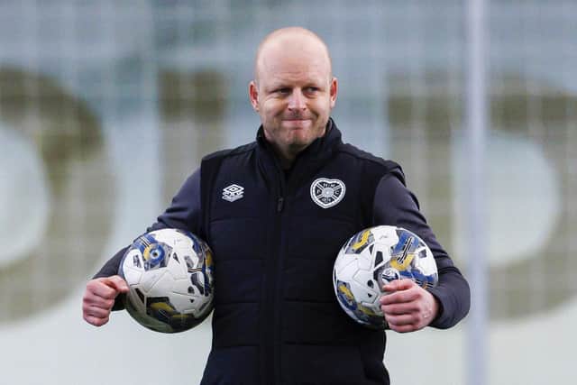 Hearts head coach Steven Naismith during a  training session at Oriam on Friday. (Photo by Mark Scates / SNS Group)