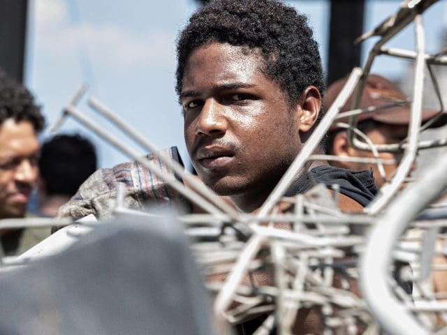 7 Prisoners is the highest rated series released by Netflix this year, with a near perfect 98% on Rotten Tomatoes. Th film blends sharp storytelling with a searing social conscience.