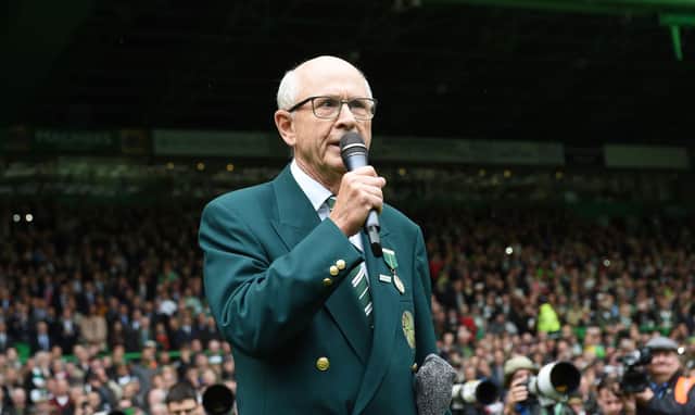 Former Celtic chairman Fergus McCann addresses the fans ahead of unfurling the league flag in August 2014.
