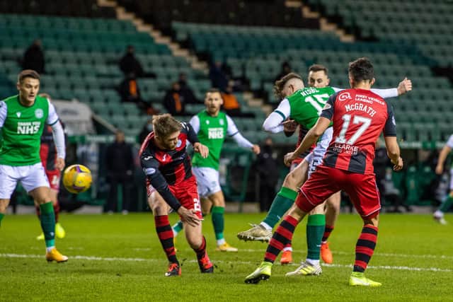 Kevin Nisbet scores Hibs' winner against St Mirren. Photo by Bill Murray / SNS Group