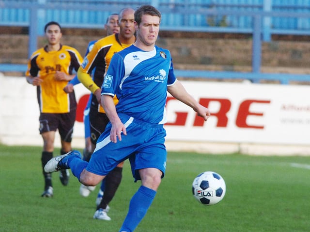After being released as a trainee by Carlisle United, defender Kevin Sandwith dropped into non-league with Barrow where he played 14 times. After various moves he ended up at Mansfield for the 2010/11 season.