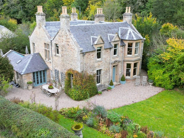 Exterior: There is a well-established garden with maintained lawn, mature trees and shrubs. A gravelled area is ideal for al fresco dining in summer.
Contact: Rettie & Co.