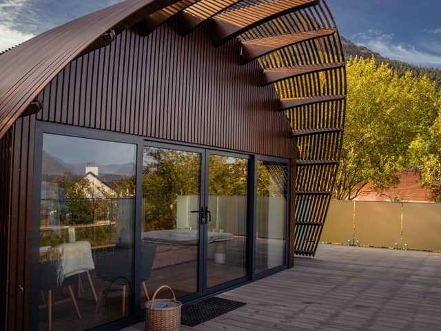 SeaBeds Luxury Lookout with Hot Tubs exterior