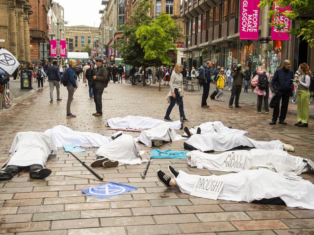 The scene on Buchanan Street
