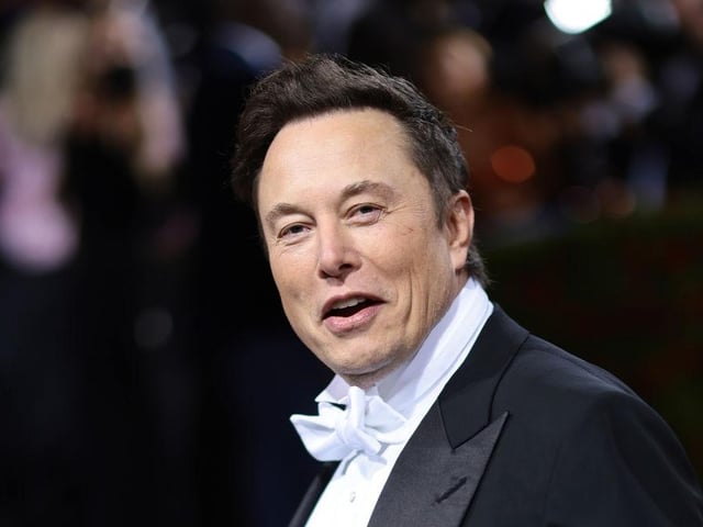 Elon Musk: The Real Life Iron Man is a documentary that follows the meteoric rise of Elon Musk.