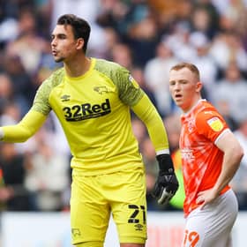 Former Derby goalkeeper Kelle Roos has joined Aberdeen.