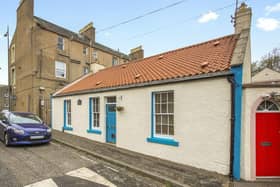 3 Bridge Street, Portobello, the birthplace of Sir Harry Lauder.