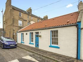 3 Bridge Street, Portobello, the birthplace of Sir Harry Lauder.