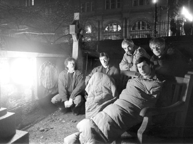 Singer Dick Gaughan, organiser Donald Elliott, Alistair Darling, Nigel Griffiths and Mark Lazarowicz, preparing to spend a cold night 'sleep out' in an Edinburgh graveyard to highlight the growing number of homeless people in the Capital in December 1990.