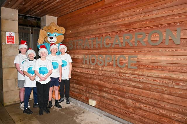 Denny Five hope #RingAndSing will raise lots of cash for Strathcarron Hospice. Pic: Michael Gillen
