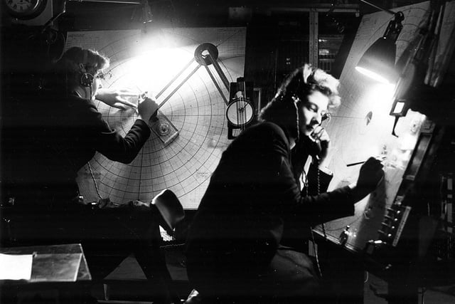 Plotting room. The News PP258