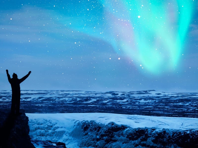 Scots Leid has a lot of expressive phrases for natural phenomena like “Goat's Hair” for cirrus clouds or “bullet staines” for hail. In the case of the beautiful Northern Lights, Doric speakers may refer to it as “Merry Dancers”.
