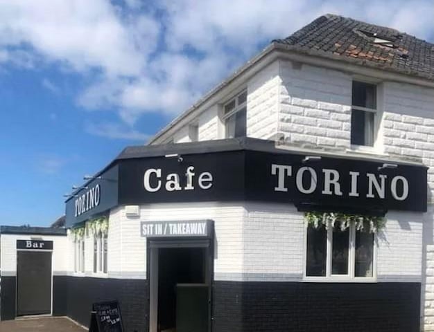 This restaurant/cafe/bar is on the market, price on application.