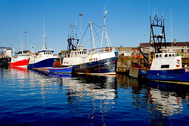 Watch the fishing boats come in and unload their catch before visiting one of Amble's fine restaurants or sampling some fish and chips. Take a stroll along the pier for great views and possibly even a sighting of a dolphin or seal.