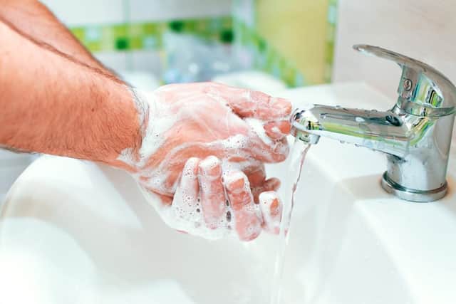 This is what you need to know about the best way to wash your hands (Photo: Shutterstock)