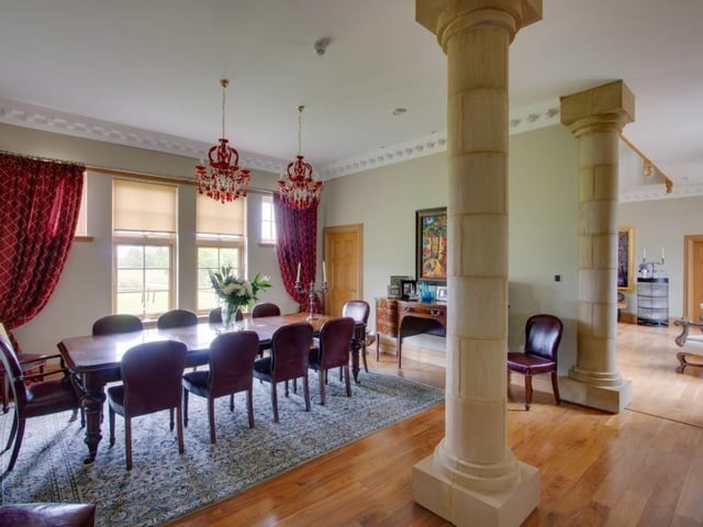 Dining room.