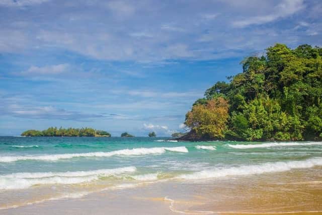 See if you can tell which of these beautiful beaches are in Scotland and which are in the Caribbean.