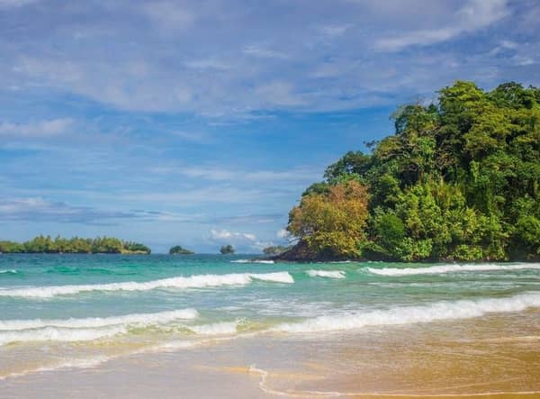 See if you can tell which of these beautiful beaches are in Scotland and which are in the Caribbean.