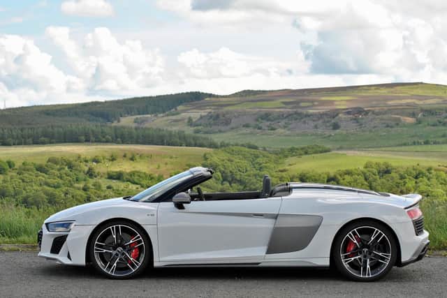 The Audi R8 Spyder looks great with or without its fabric roof in place