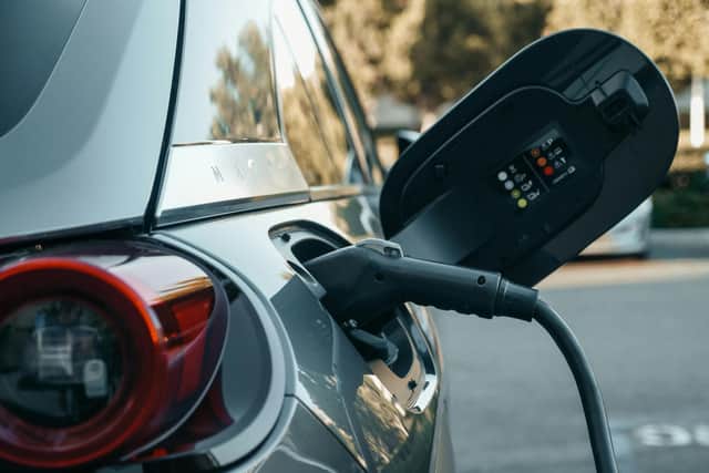 Electric vehicle charger