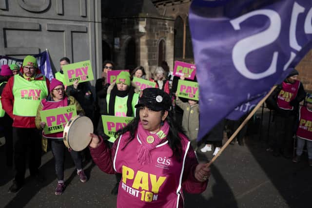 Teachers picket outside Glendale Primary school on March 01, 2023 in Glasgow, Scotland. Teachers belonging to the Educational Institute of Scotland Union (EIS) are undertaking two days of strike action in an ongoing dispute over pay. (Photo by Jeff J Mitchell/Getty Images)