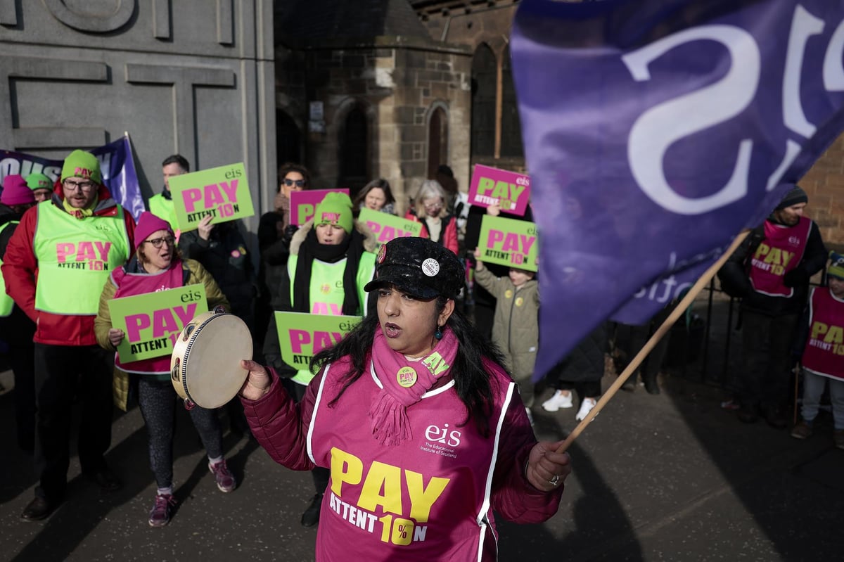 Teaching union warns of potential for more strikes across Scotland if the long-running pay dispute is not resolved