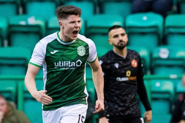 Hibs striker Kevin Nisbet kept up his recent form with two goals against Dundee United.