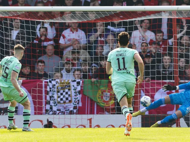 Hibs striker Kevin Nisbet had this 79th-minute penalty saved by Aberdeen goalkeeper Kelle Roos during the 0-0 draw at Pittodrie.