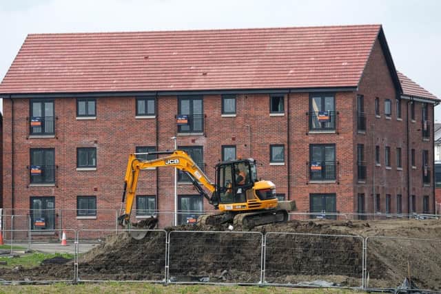 Newbuild housing on the outskirts of Edinburgh (Picture: Jeff J Mitchell/Getty Images)